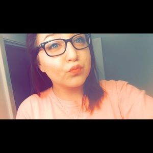 Meet your Posher, Jade